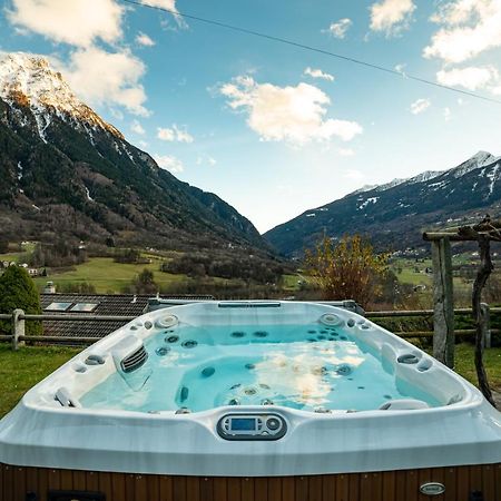 Modern Charme Studio In Chalet Villa Ponto Valentino ภายนอก รูปภาพ