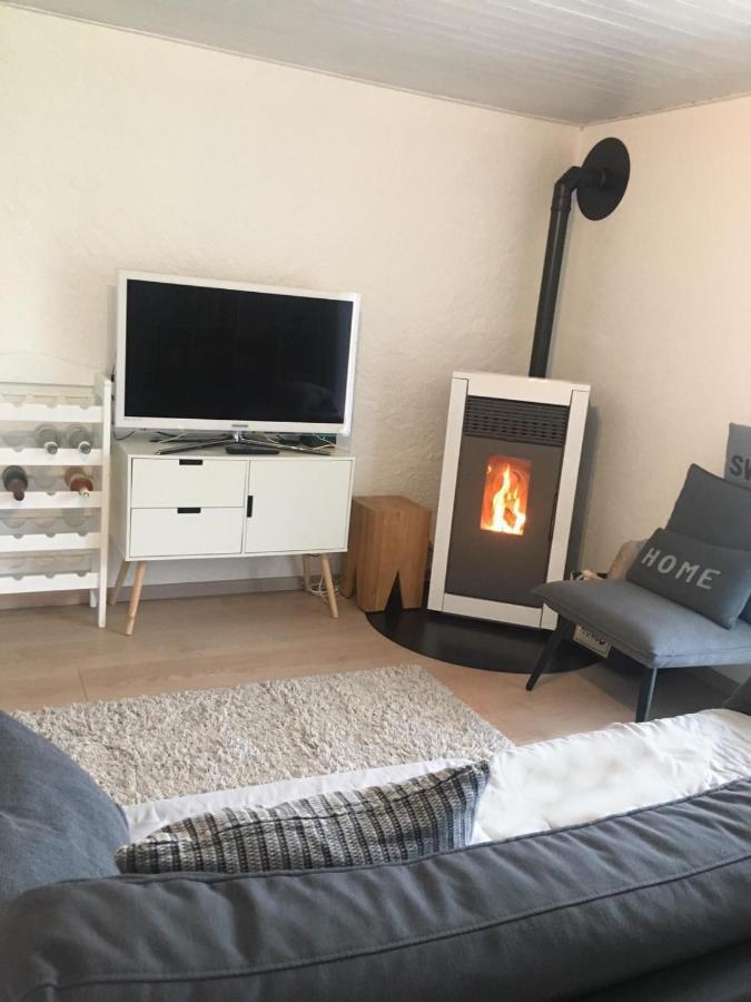 Modern Charme Studio In Chalet Villa Ponto Valentino ภายนอก รูปภาพ